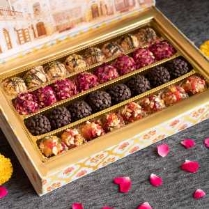 SweeDesi Shahi Sweet Hamper 1