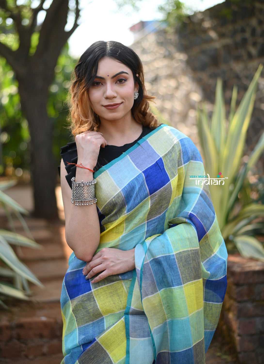 Blue Pure Linen Saree with Geometric Checks All Over