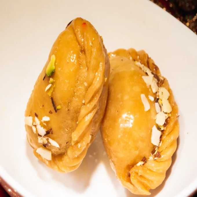 Gujiya