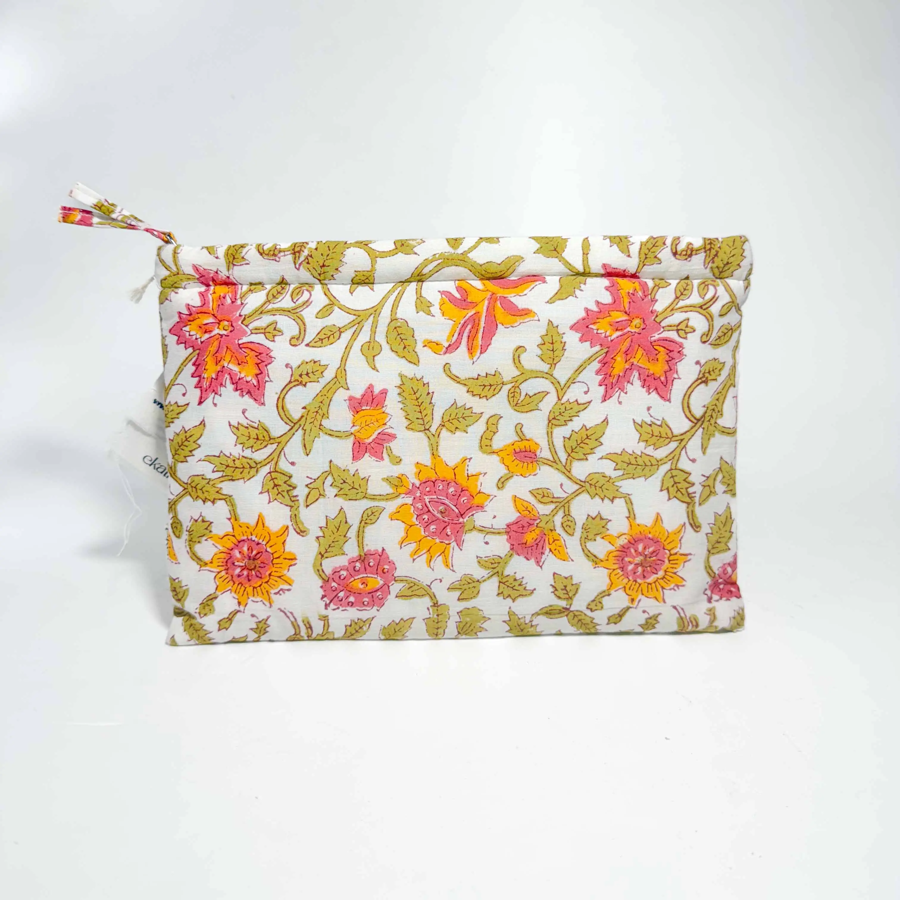 Sustainable Cotton Travel Pouch/Organizer By Ekatra - Pink Floral