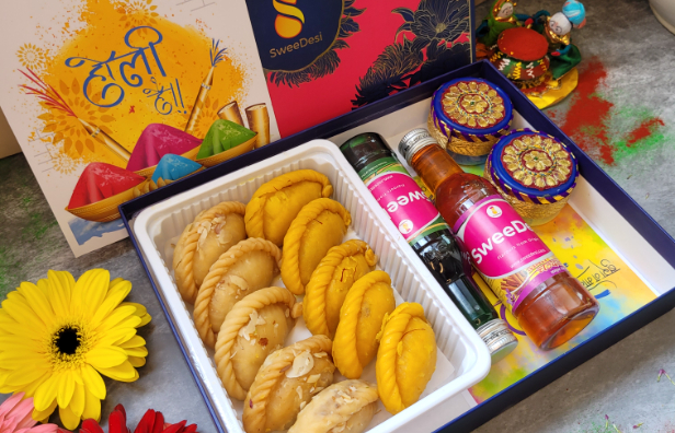 Gujiya & Chandrakala Combo Box